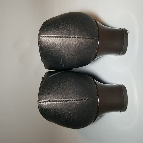 Soft Style brown vinyl block heels, women's size 7.5 - Picture 6 of 15